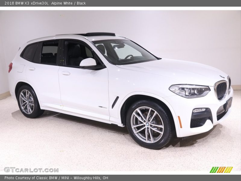 Alpine White / Black 2018 BMW X3 xDrive30i