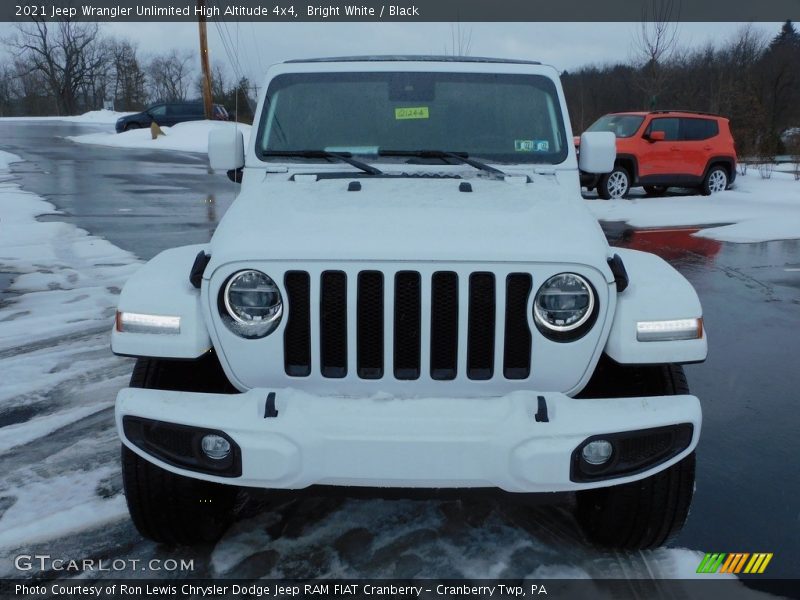 Bright White / Black 2021 Jeep Wrangler Unlimited High Altitude 4x4