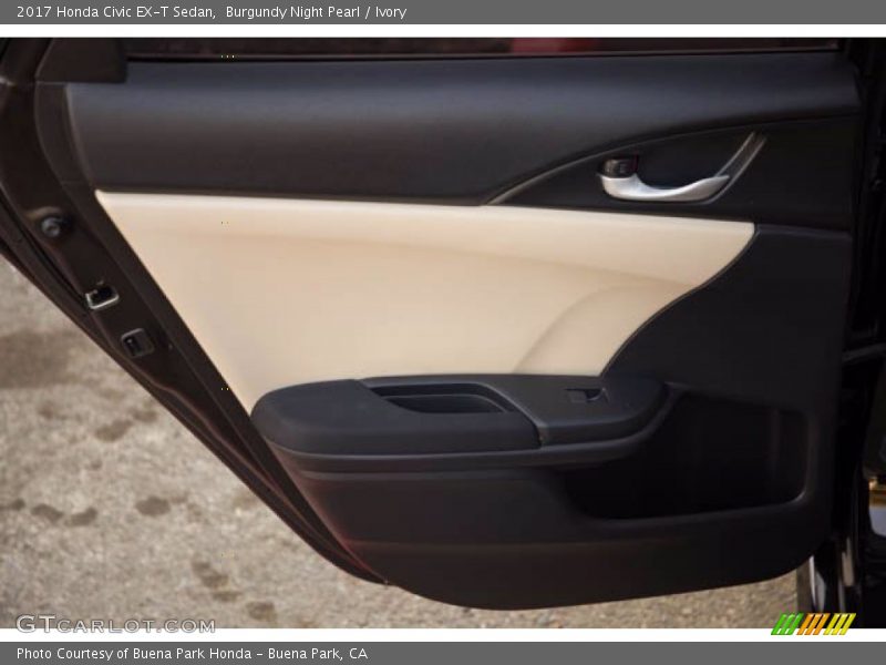 Door Panel of 2017 Civic EX-T Sedan