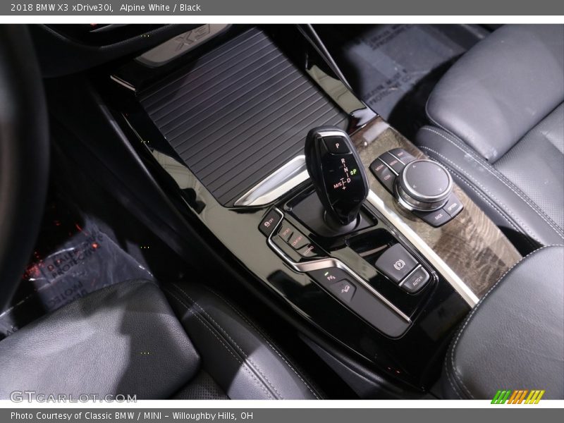 Alpine White / Black 2018 BMW X3 xDrive30i