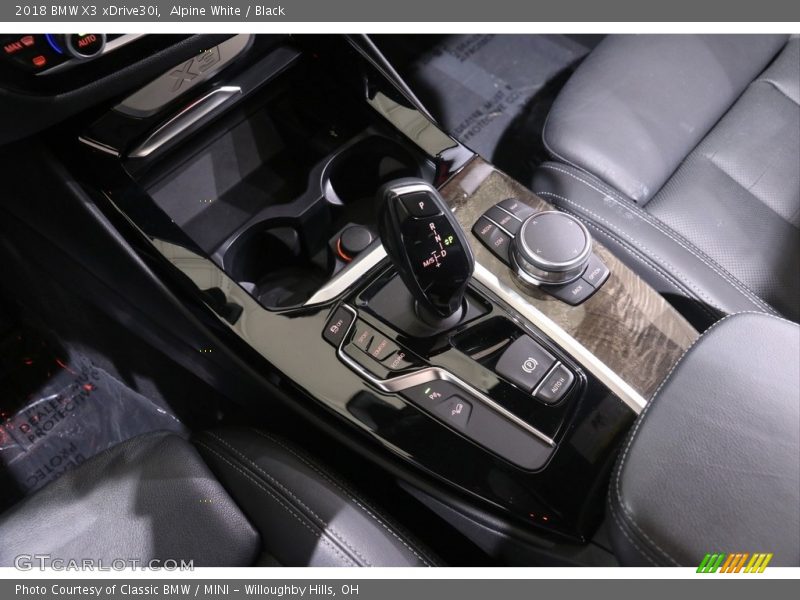 Alpine White / Black 2018 BMW X3 xDrive30i