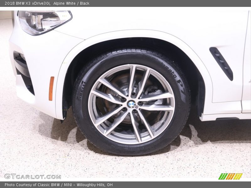 Alpine White / Black 2018 BMW X3 xDrive30i