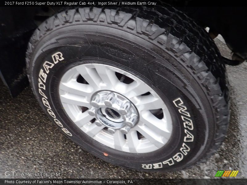 Ingot Silver / Medium Earth Gray 2017 Ford F250 Super Duty XLT Regular Cab 4x4