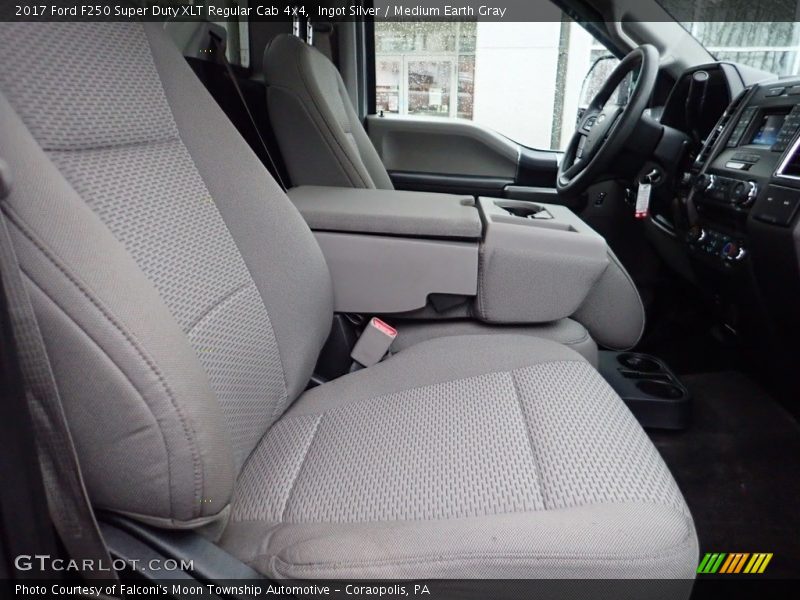 Ingot Silver / Medium Earth Gray 2017 Ford F250 Super Duty XLT Regular Cab 4x4