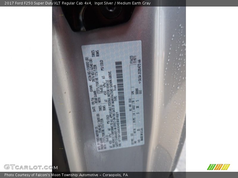 Ingot Silver / Medium Earth Gray 2017 Ford F250 Super Duty XLT Regular Cab 4x4
