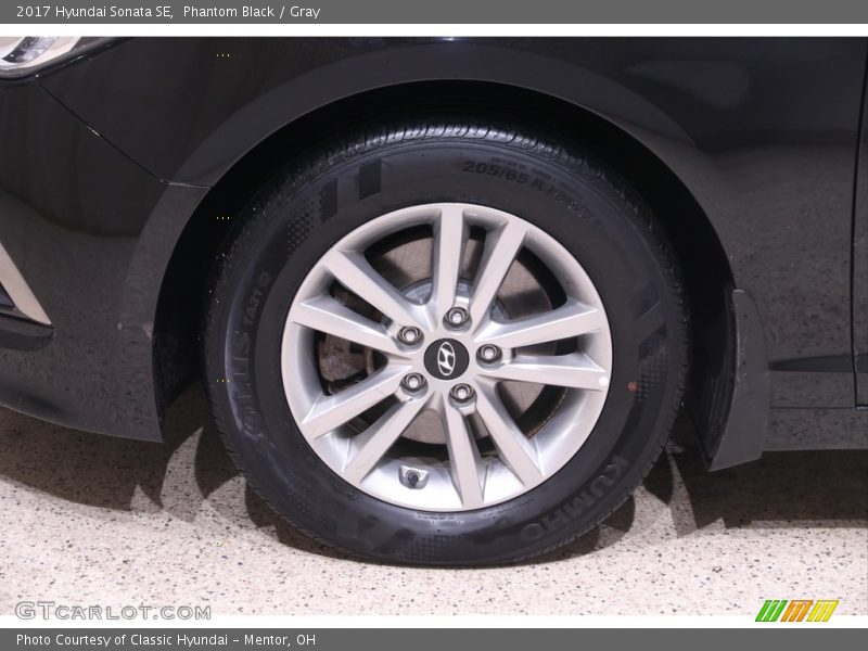 Phantom Black / Gray 2017 Hyundai Sonata SE