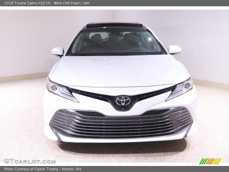 Wind Chill Pearl / Ash 2018 Toyota Camry XLE V6