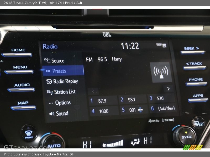 Wind Chill Pearl / Ash 2018 Toyota Camry XLE V6