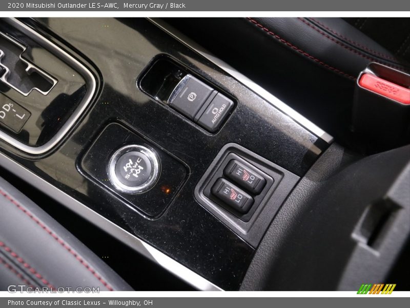 Mercury Gray / Black 2020 Mitsubishi Outlander LE S-AWC