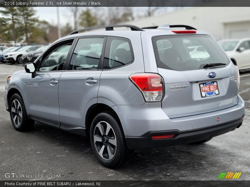 Ice Silver Metallic / Black 2018 Subaru Forester 2.5i