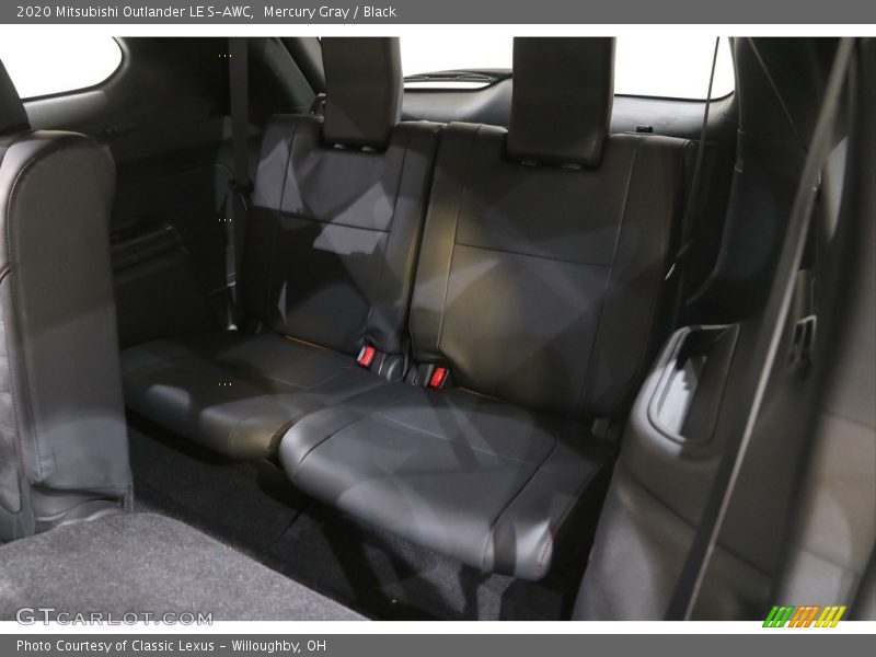 Mercury Gray / Black 2020 Mitsubishi Outlander LE S-AWC