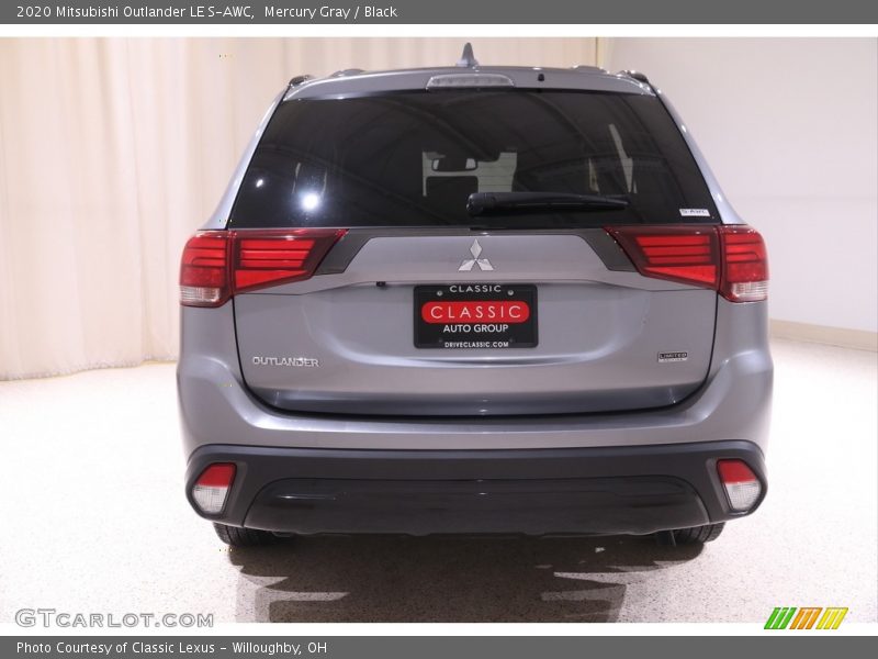 Mercury Gray / Black 2020 Mitsubishi Outlander LE S-AWC