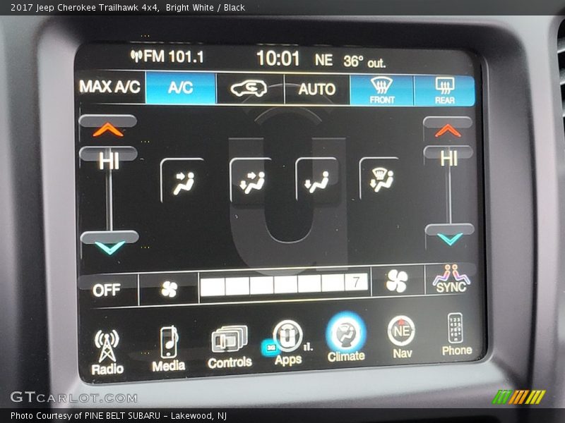 Bright White / Black 2017 Jeep Cherokee Trailhawk 4x4