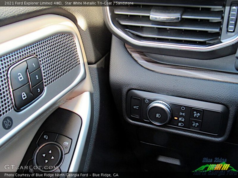 Star White Metallic Tri-Coat / Sandstone 2021 Ford Explorer Limited 4WD