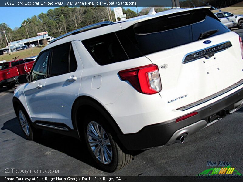 Star White Metallic Tri-Coat / Sandstone 2021 Ford Explorer Limited 4WD