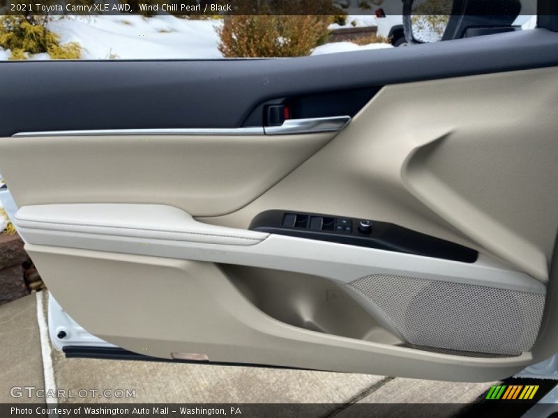 Wind Chill Pearl / Black 2021 Toyota Camry XLE AWD