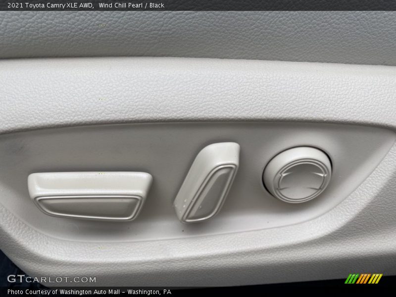 Wind Chill Pearl / Black 2021 Toyota Camry XLE AWD