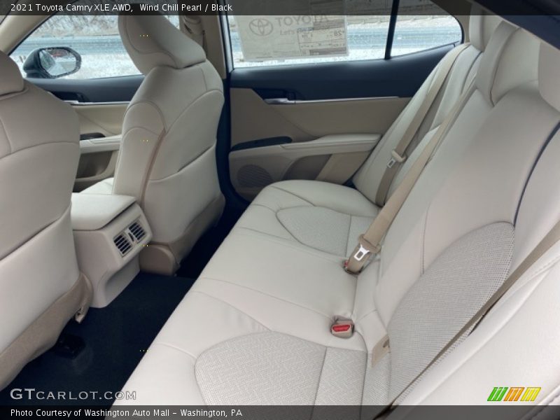 Wind Chill Pearl / Black 2021 Toyota Camry XLE AWD