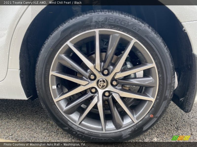 Wind Chill Pearl / Black 2021 Toyota Camry XLE AWD