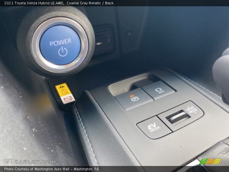Coastal Gray Metallic / Black 2021 Toyota Venza Hybrid LE AWD