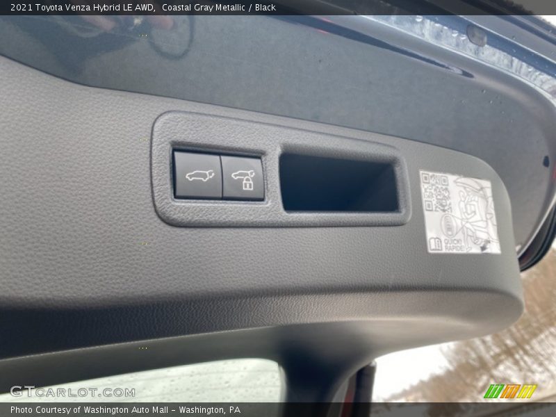 Coastal Gray Metallic / Black 2021 Toyota Venza Hybrid LE AWD