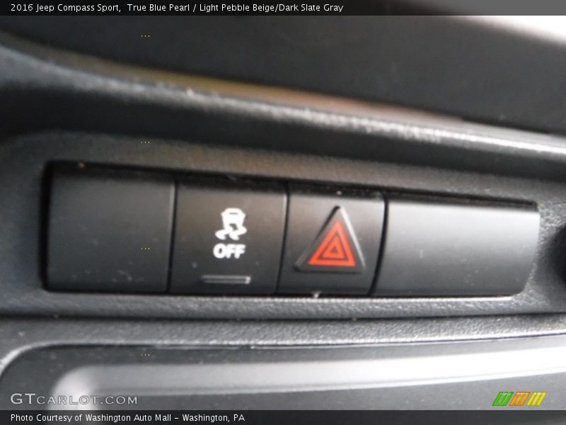 True Blue Pearl / Light Pebble Beige/Dark Slate Gray 2016 Jeep Compass Sport