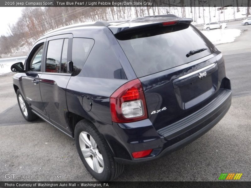 True Blue Pearl / Light Pebble Beige/Dark Slate Gray 2016 Jeep Compass Sport