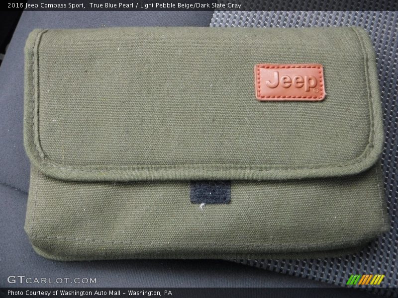 True Blue Pearl / Light Pebble Beige/Dark Slate Gray 2016 Jeep Compass Sport