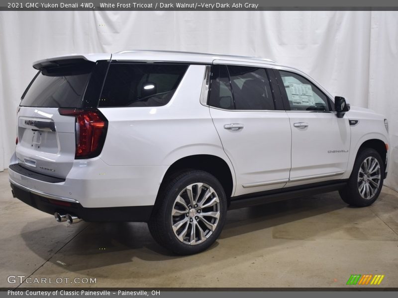 White Frost Tricoat / Dark Walnut/­Very Dark Ash Gray 2021 GMC Yukon Denali 4WD