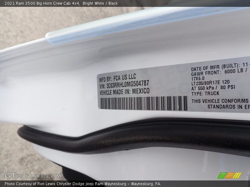 Bright White / Black 2021 Ram 3500 Big Horn Crew Cab 4x4