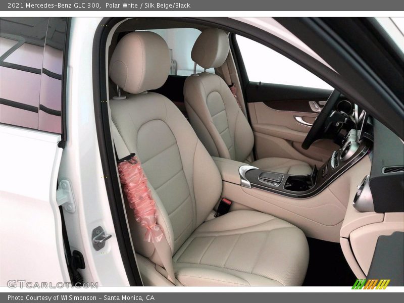 Polar White / Silk Beige/Black 2021 Mercedes-Benz GLC 300