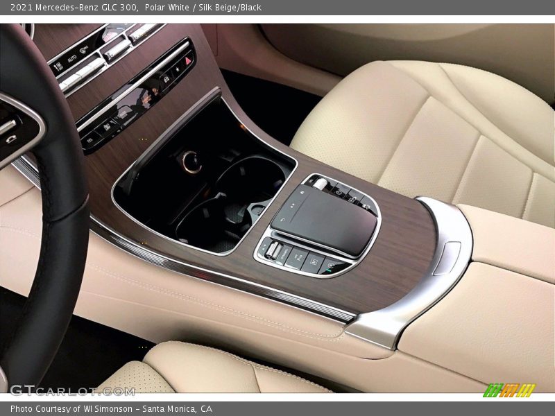 Polar White / Silk Beige/Black 2021 Mercedes-Benz GLC 300