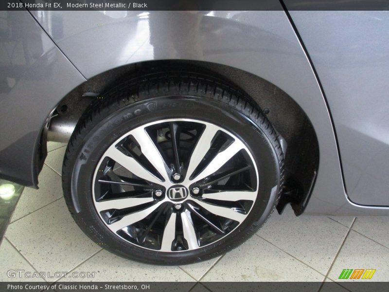 Modern Steel Metallic / Black 2018 Honda Fit EX