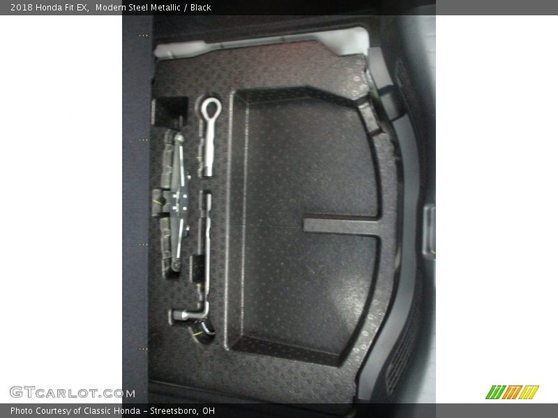 Modern Steel Metallic / Black 2018 Honda Fit EX