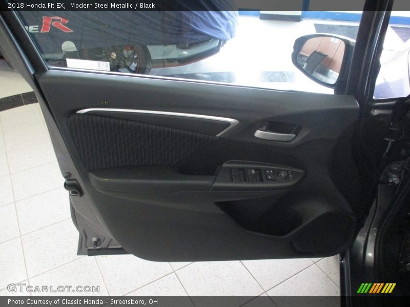 Modern Steel Metallic / Black 2018 Honda Fit EX