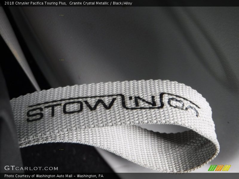 Granite Crystal Metallic / Black/Alloy 2018 Chrysler Pacifica Touring Plus