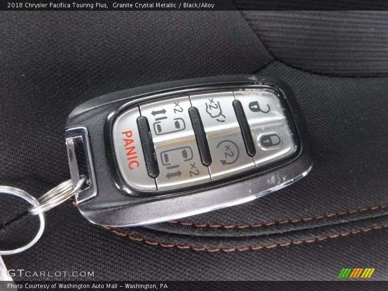 Granite Crystal Metallic / Black/Alloy 2018 Chrysler Pacifica Touring Plus