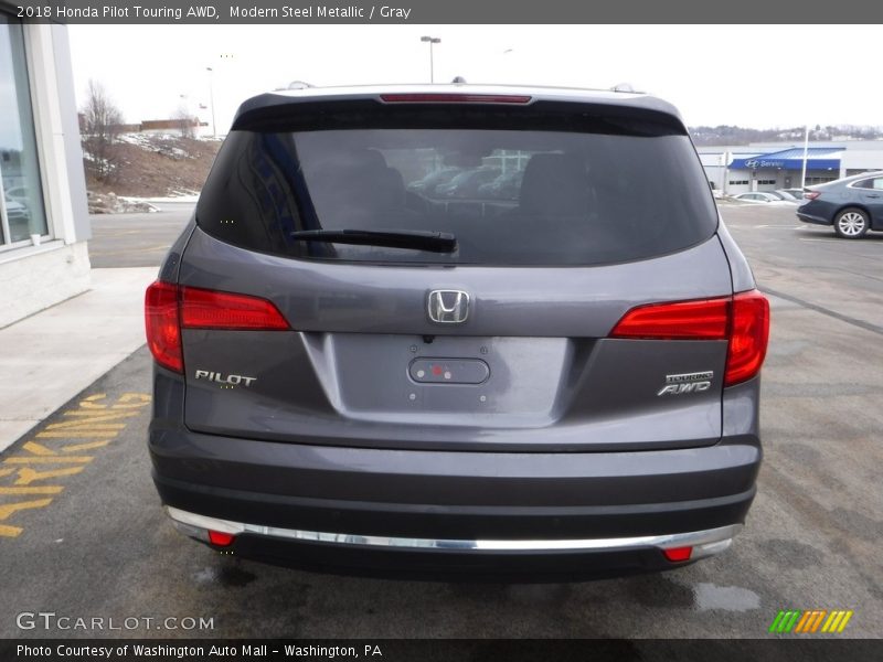 Modern Steel Metallic / Gray 2018 Honda Pilot Touring AWD