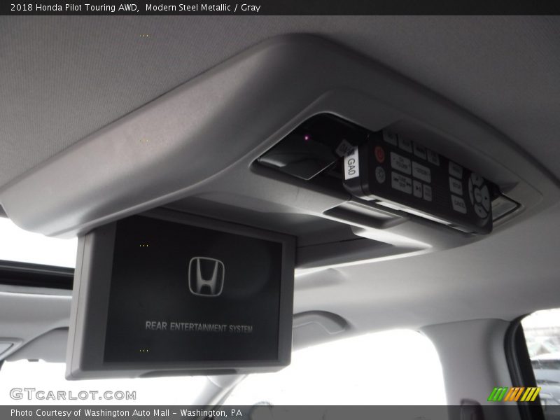 Modern Steel Metallic / Gray 2018 Honda Pilot Touring AWD