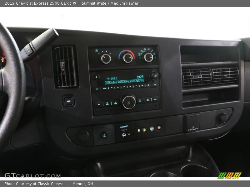 Summit White / Medium Pewter 2019 Chevrolet Express 2500 Cargo WT
