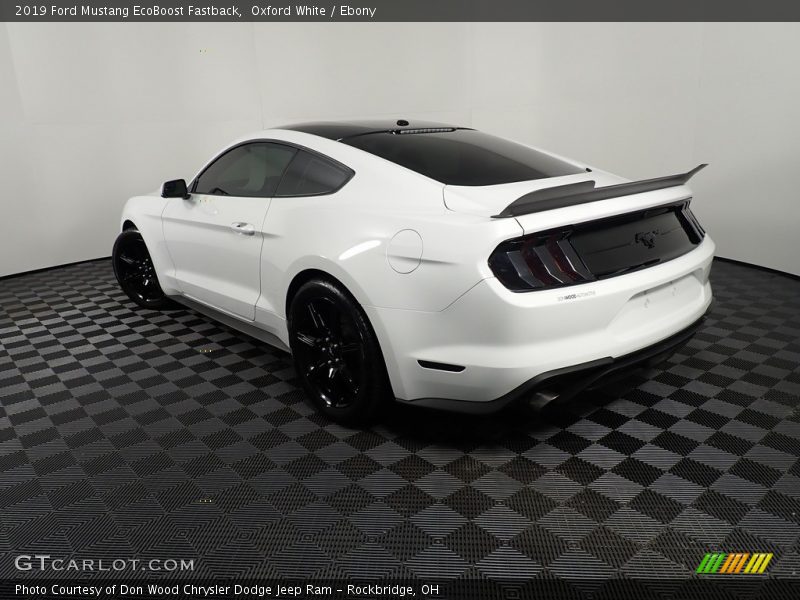 Oxford White / Ebony 2019 Ford Mustang EcoBoost Fastback