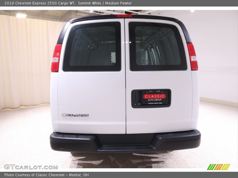 Summit White / Medium Pewter 2019 Chevrolet Express 2500 Cargo WT