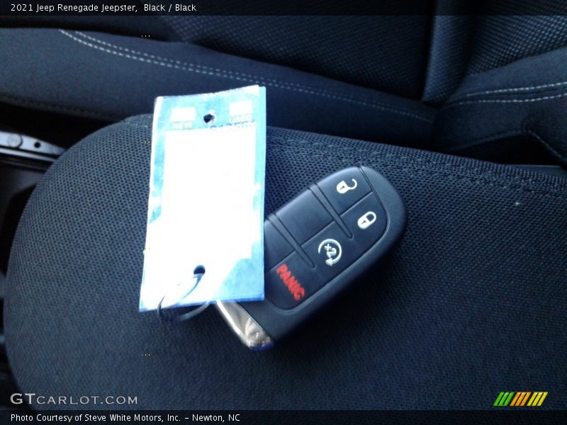 Black / Black 2021 Jeep Renegade Jeepster