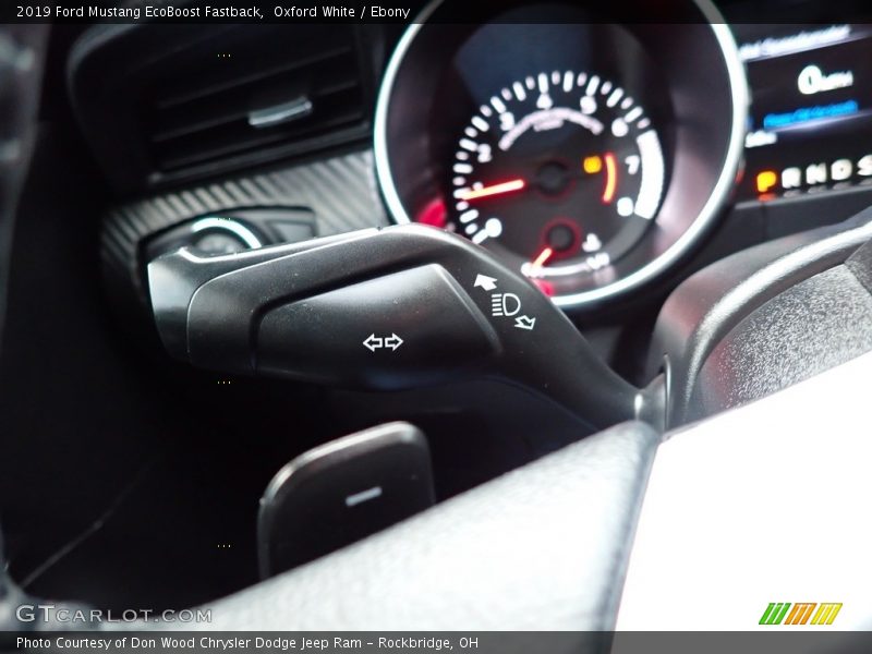 Oxford White / Ebony 2019 Ford Mustang EcoBoost Fastback