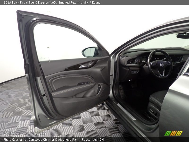 Smoked Pearl Metallic / Ebony 2019 Buick Regal TourX Essence AWD