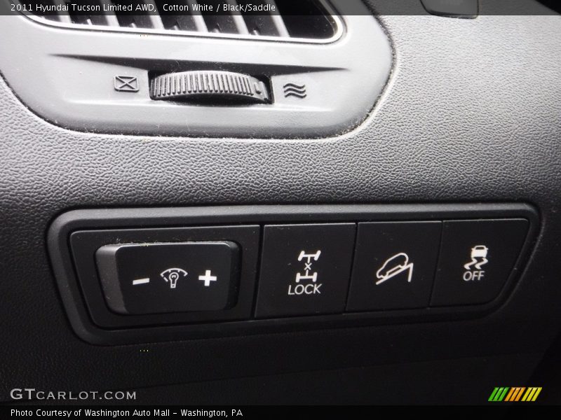 Cotton White / Black/Saddle 2011 Hyundai Tucson Limited AWD