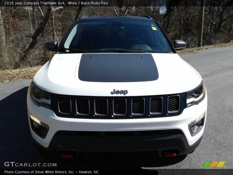 White / Black/Ruby Red 2018 Jeep Compass Trailhawk 4x4