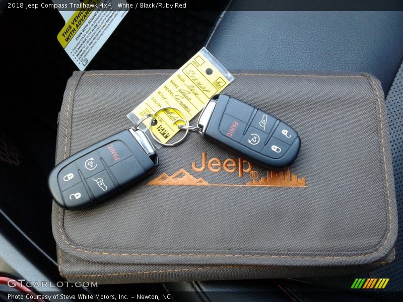 White / Black/Ruby Red 2018 Jeep Compass Trailhawk 4x4