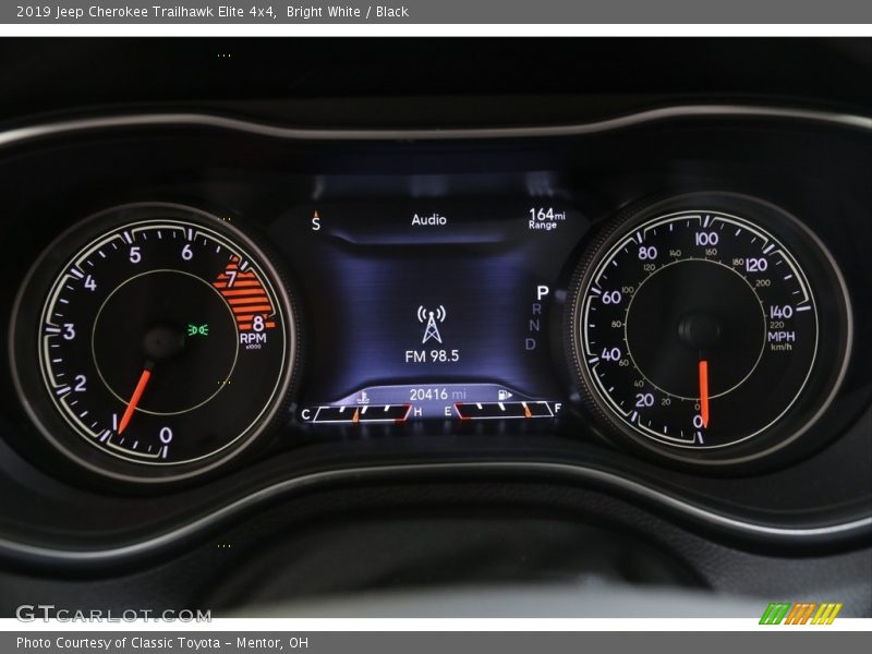  2019 Cherokee Trailhawk Elite 4x4 Trailhawk Elite 4x4 Gauges