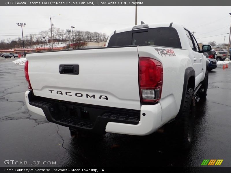 Super White / TRD Graphite 2017 Toyota Tacoma TRD Off Road Double Cab 4x4